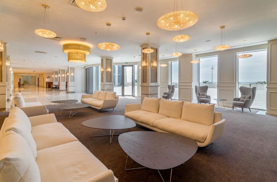 The Grand Gloria Hotel 